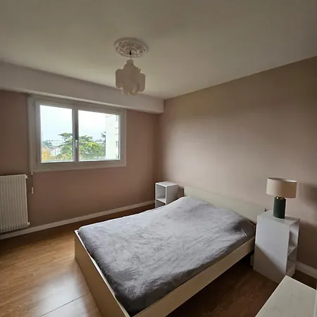 3 Chb 6 A 8 Pers Au Pied Des Transports Saint-Herblain