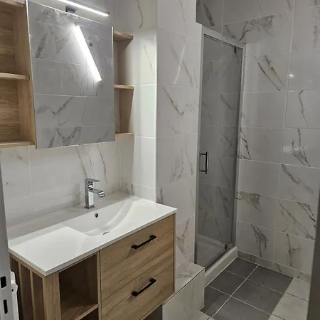 3 Chb 6 A 8 Pers Au Pied Des Transports Apartmán Saint-Herblain