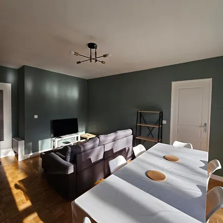 3 Chb 6 à 8 Pers Au Pied Des Transports *