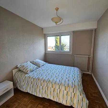 Apartmán 3 Chb 6 A 8 Pers Au Pied Des Transports Saint-Herblain